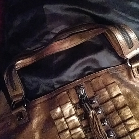 Nwt Betsy Johnson gorgeous copper purse - Picture 3 of 6